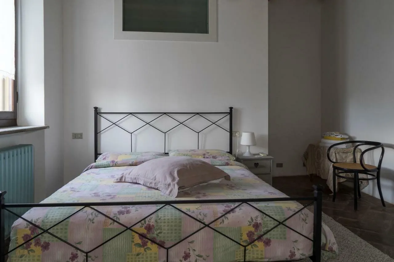 Agriturismo La Morosina 아비아테그라소 0*,